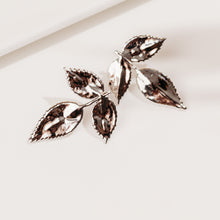 Load image into Gallery viewer, Rose Leaves Earrings