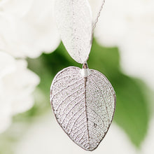 Load image into Gallery viewer, Cerrado Leaves Necklace (adjustable)