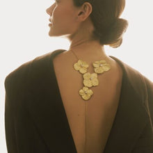 Load image into Gallery viewer, Hydrangea and Pearls Necklace
