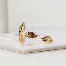 Load image into Gallery viewer, Rose Leaves Bracelet
